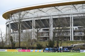 Wie auch das Training des DFB-Teams findet das Finale der Frankfurter Bolzplatzliga auf dem Trainingsgelände der Commerzbank Arena statt. [Foto: getty images]
